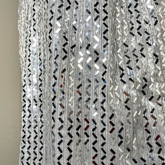 Lost + Wander Silver Cevron Tank Top Size S Metallic Cocktail 90s Disco Party - Picture 9 of 11